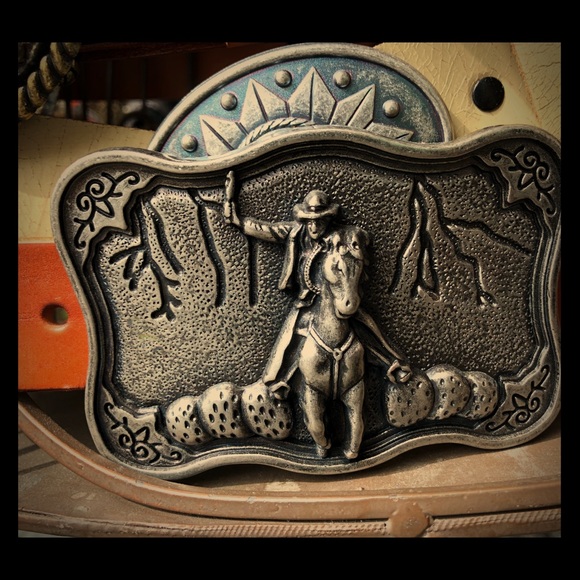 Silver Metal Buckle - Picture 1 of 1